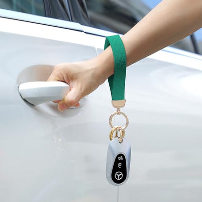 Weixiltc Quilted Leather Wristlet Keychain, D-Ring Car Key Holder | Quilted faux leather & gold hardware. D-ring for car keys + 2 split rings. Hands-free, anti-loss for commute & travel - color: Green