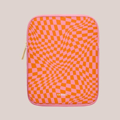 Vandel Slim & Protective Tablet Sleeve for 9-11 inch iPad A16, 11 iPad Pro | Fits al 9-11 Inch iPads + Tablets, 10.9" iPad,10.2" iPad, 10.9" iPad Air, 11 Inch Samsung Galaxy Tab A9+, Fits Magic Keyboard - color: b. Pink Checker, size: 9-11 Inch Tablet
