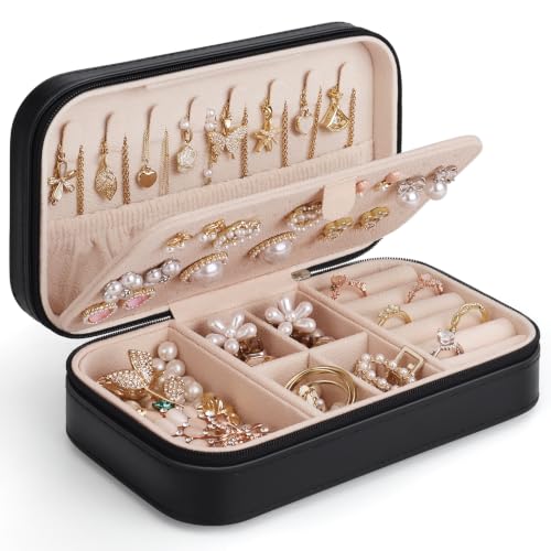 DesignSter Travel Jewelry Box, PU Leather Portable Jewelry Case, Small Jewelry Boxes for Gifts, Travel Jewelry Organizer for Women Rings Earrings Necklaces Bracelets (Black) - color: Black